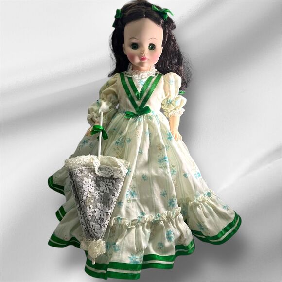 Scarlett By Madame Alexander 14” Doll, Gone With The Wind, Brunette, Green Eyes - Picture 15 of 15